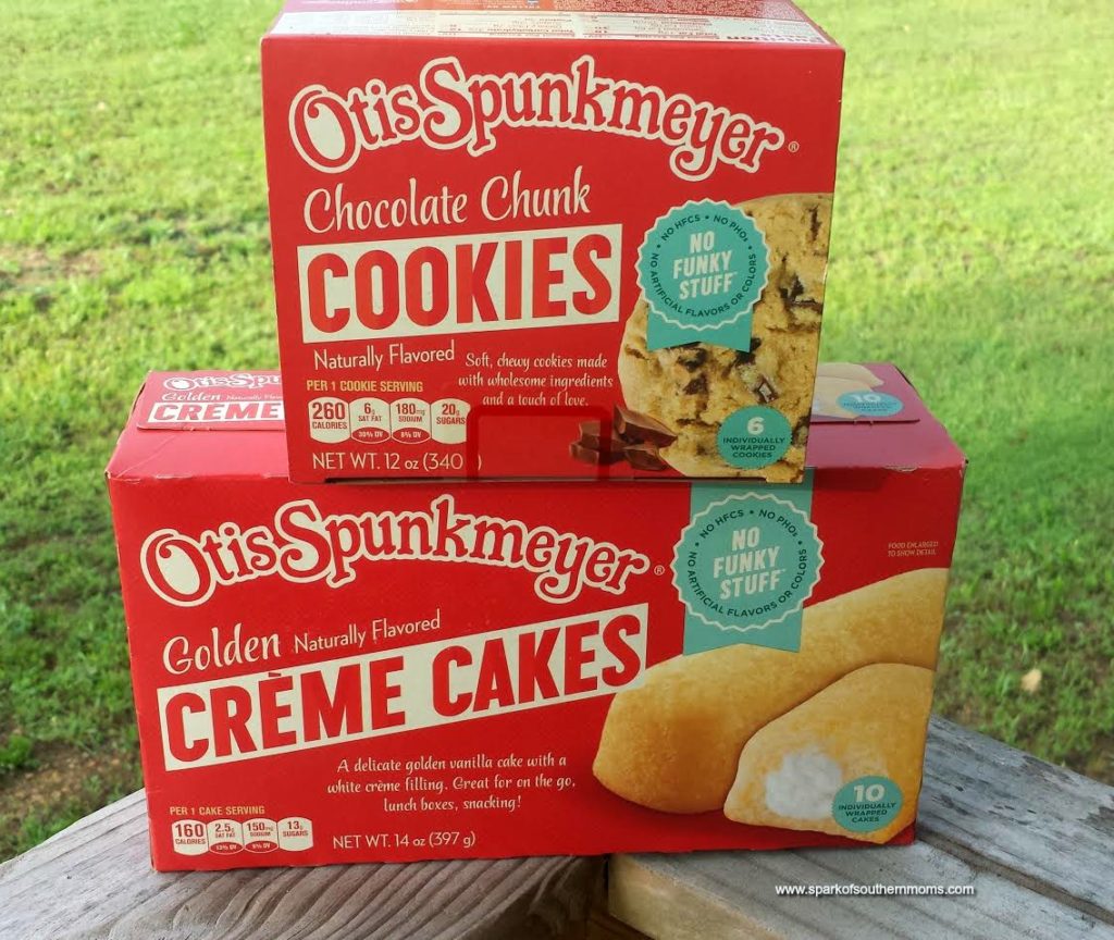 Enjoy Snacks With Otis Spunkmeyer: Golden Creme Cakes and Chocolate Chunk Cookies